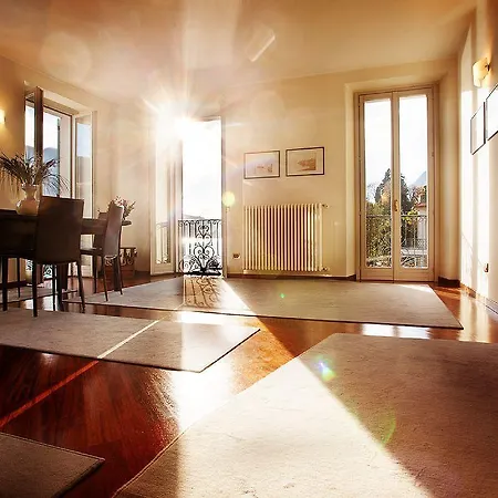 Regina Executive Apartmán Carate Urio
